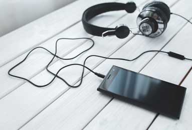 76人与骑士巅峰对决：篮球盛宴中的团队协作与个人对决